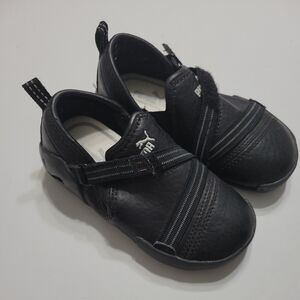 Puma Shoes Little Boys 7 Sneakers Black Casual Pull On Bungee Cord Lace Up Flats